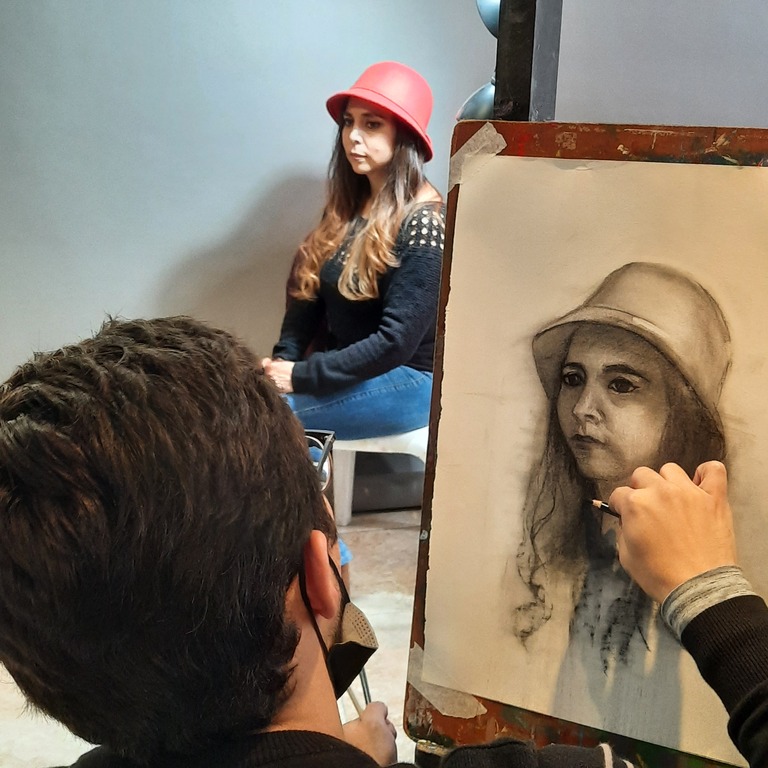 Dibujo y figura humana: fotografía de la escuela